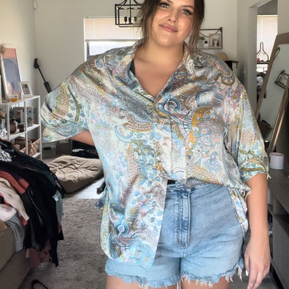 Silky Paisley Button Up